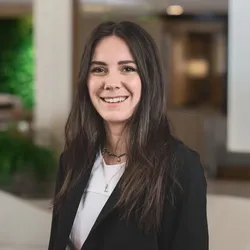 Lea AMA Stay profile pic bearb 1